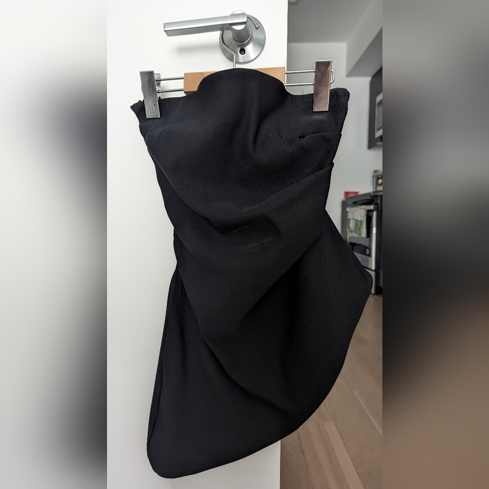 Zara Elegant Black Women's Sleeveless Top